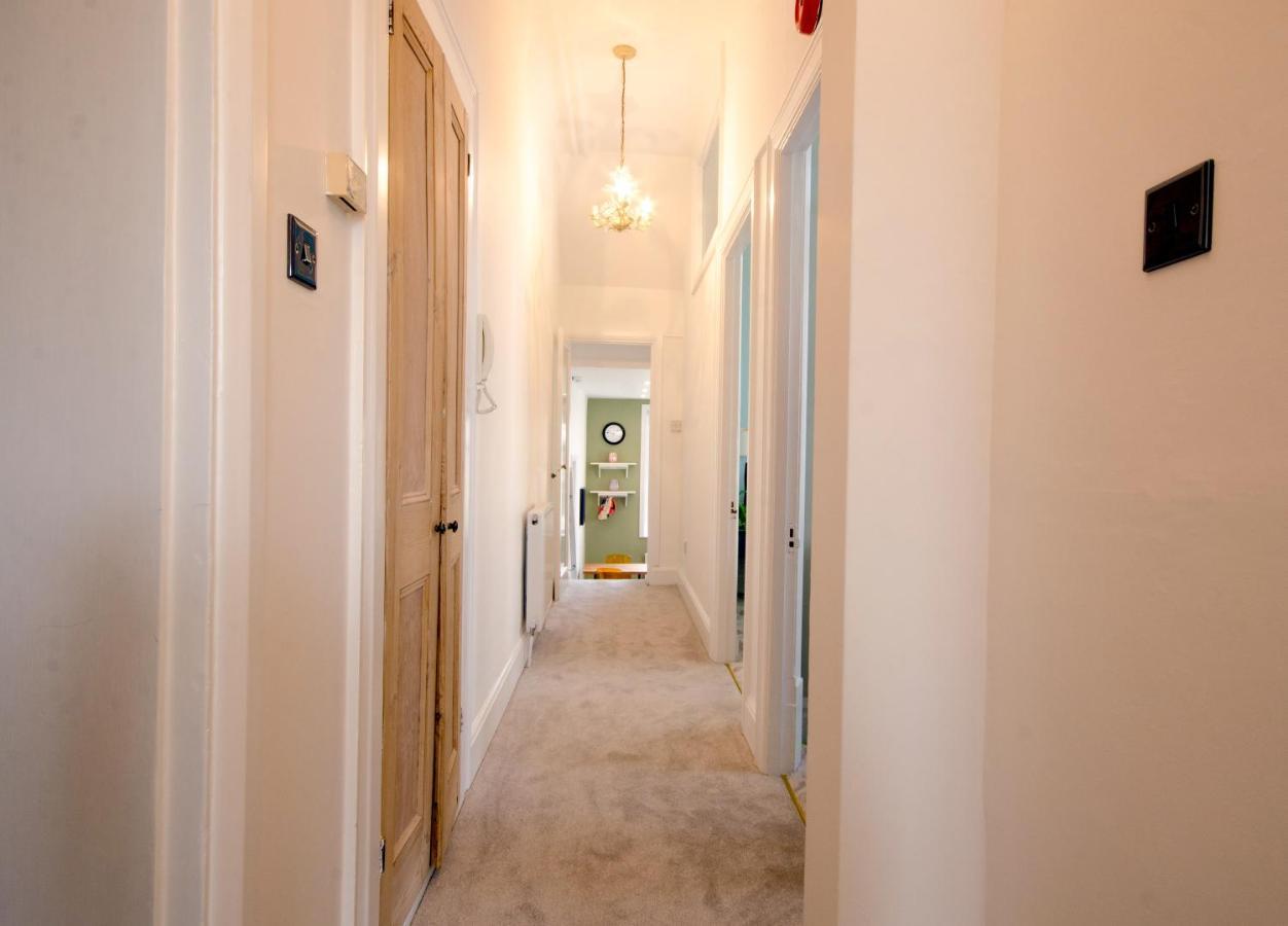Seaview Mansion Apartment - Central Hove With Parking Exterior photo